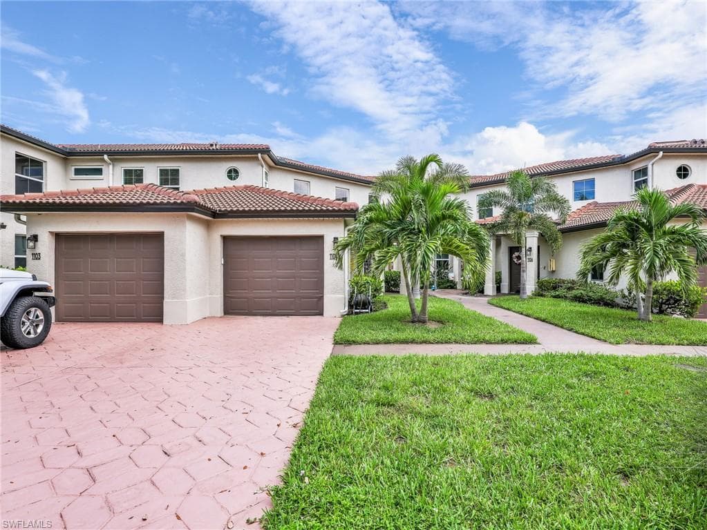 1100 Diamond CIR 1104-37