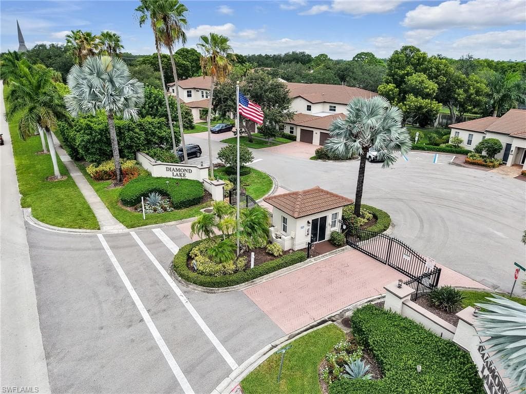 1100 Diamond CIR 1104-44