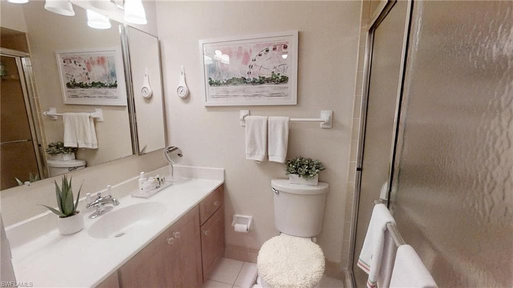 1527 Edgewater CIR-34