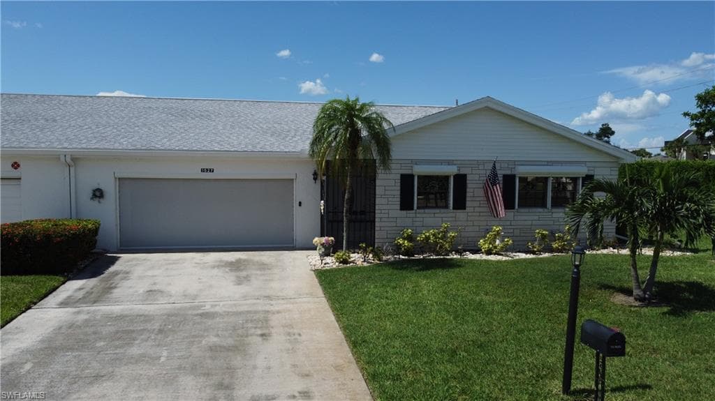 1527 Edgewater CIR-15