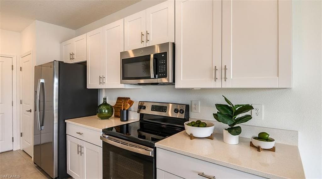 6512 Equinox LN-7
