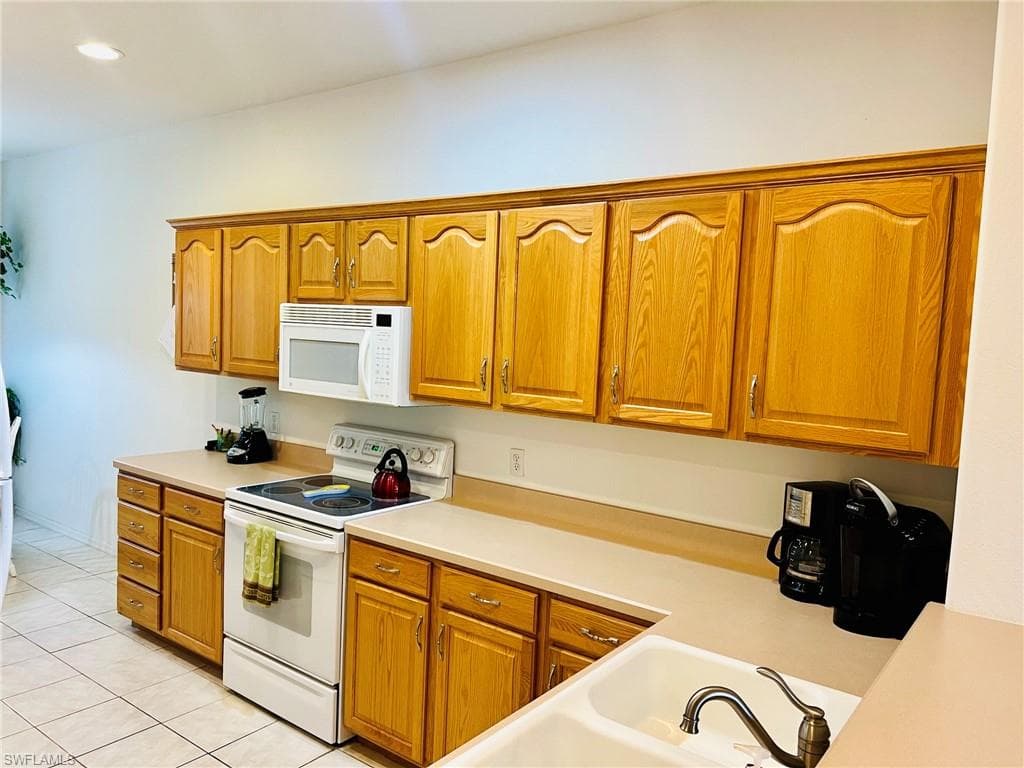 20061 Sanibel View CIR 204-15