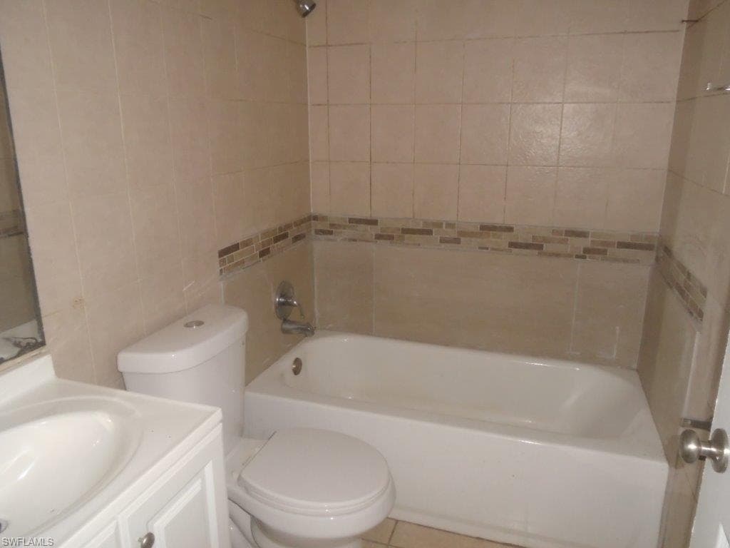 4941 Howard ST-7