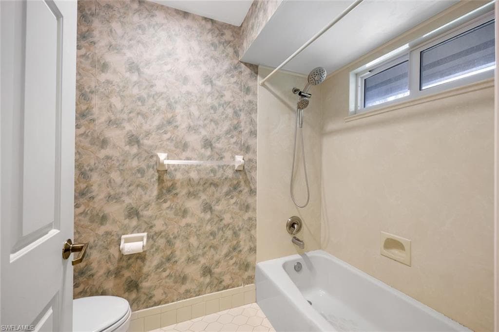 2207 Imperial Golf Co BLVD-13