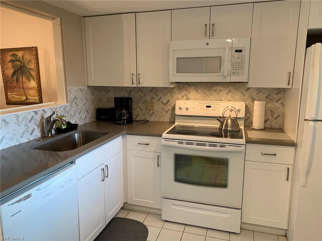 1004 Manatee RD H204-12
