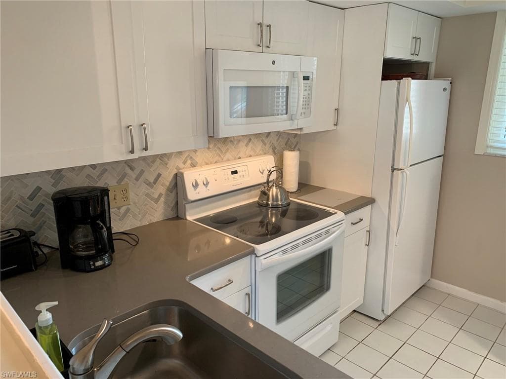 1004 Manatee RD H204-14