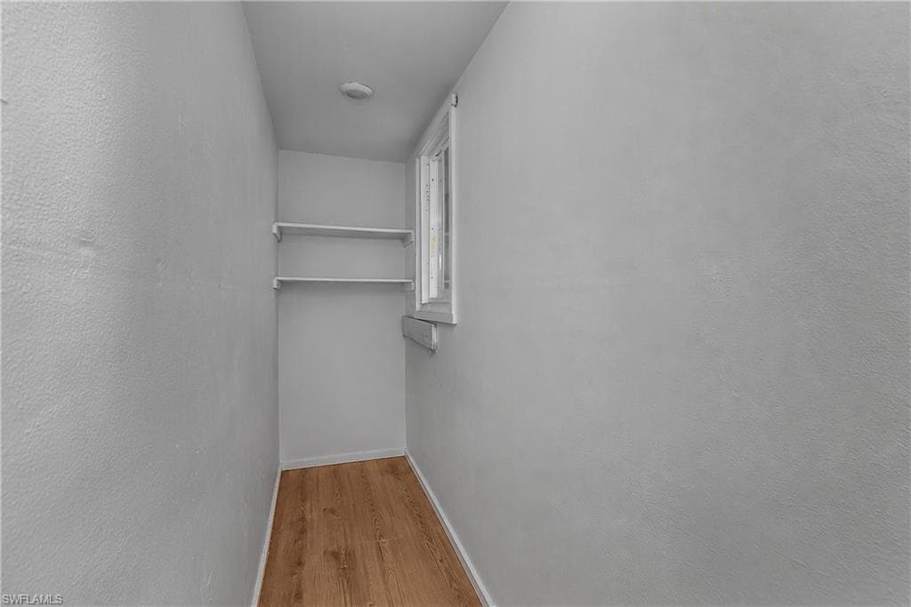 337 Balboa AVE-9