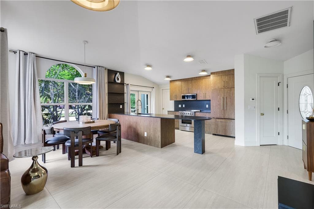 21167 Butchers Holler-10