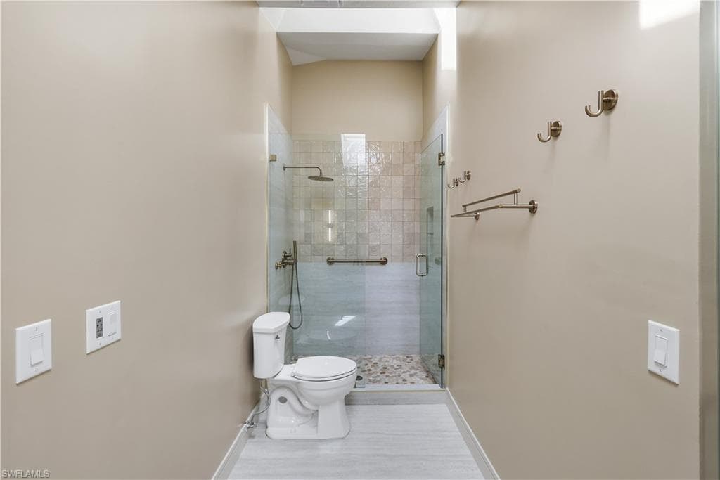 21167 Butchers Holler-21