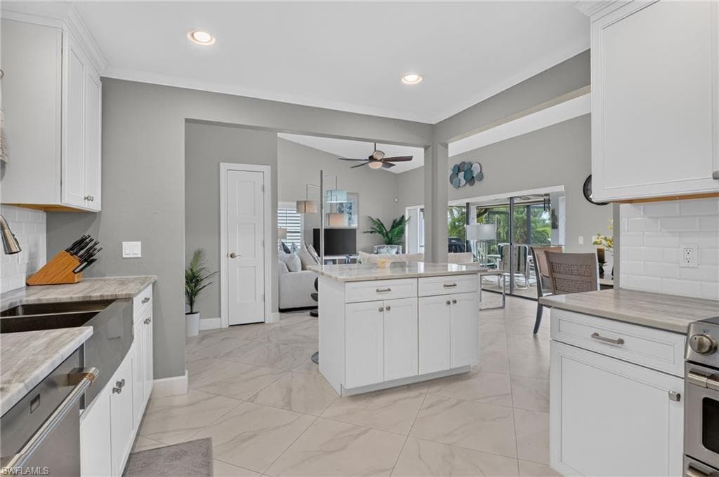 12701 Kelly Palm DR-12