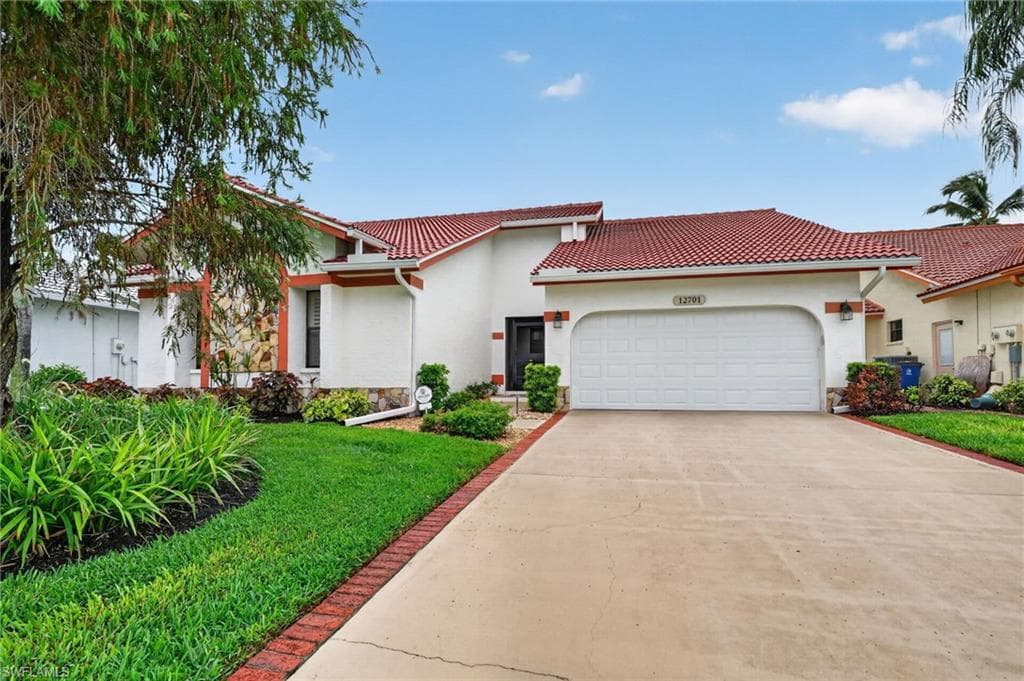 12701 Kelly Palm DR-32