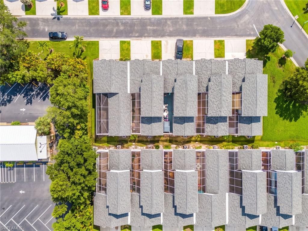 13721 Markham LN 4-24