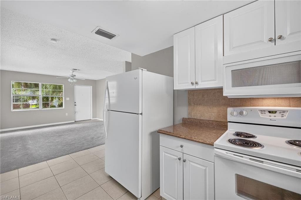 825 Courtington LN 2-9