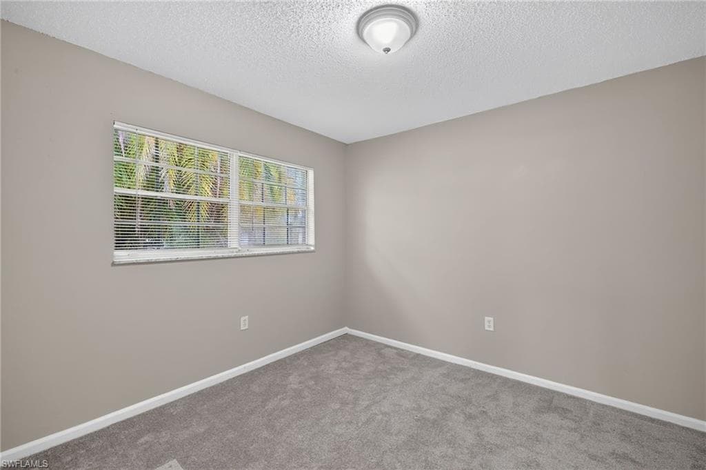 825 Courtington LN 2-15