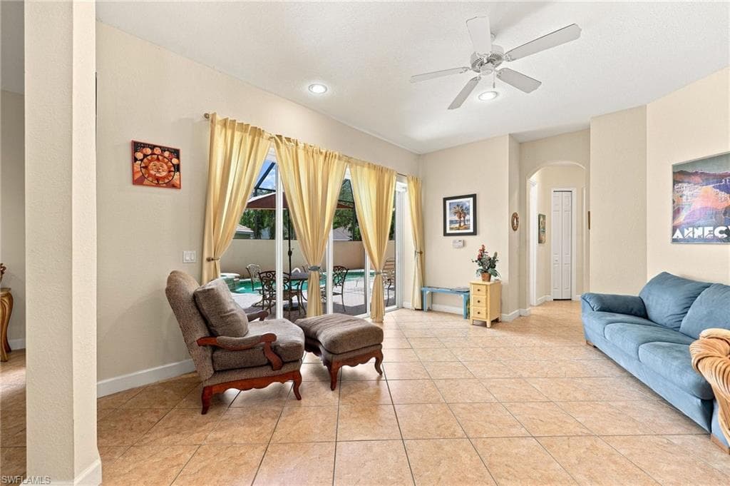 6116 Highwood Park LN-9