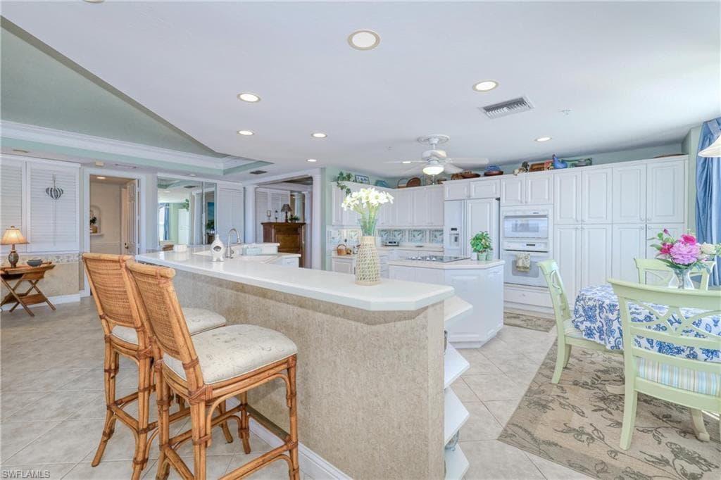 15100 Harbour Isle DR 701-9