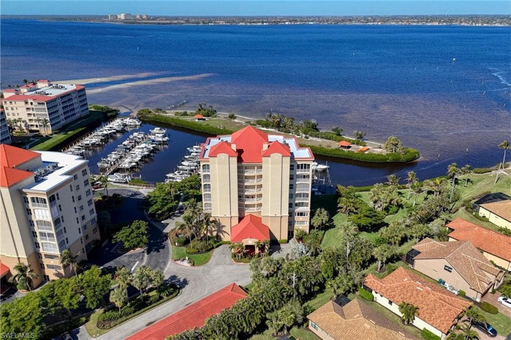 15100 Harbour Isle DR 701-4