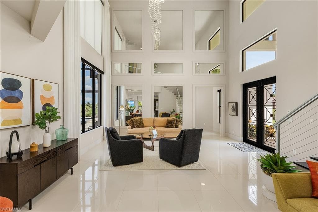 11695 Royal Tee CIR-7