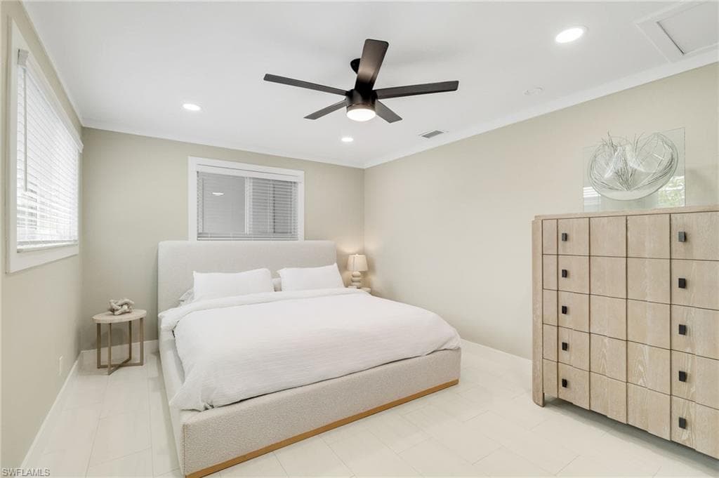 2574 Bayshore DR-6