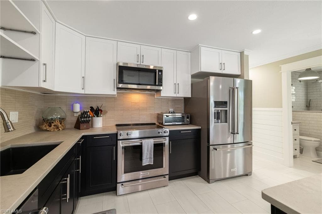 2574 Bayshore DR-17