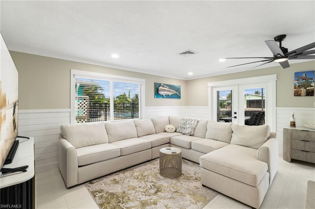 2574 Bayshore DR-22