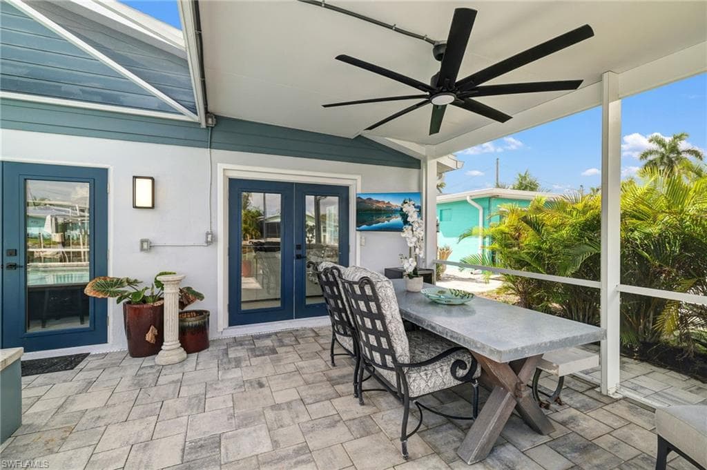 2574 Bayshore DR-32