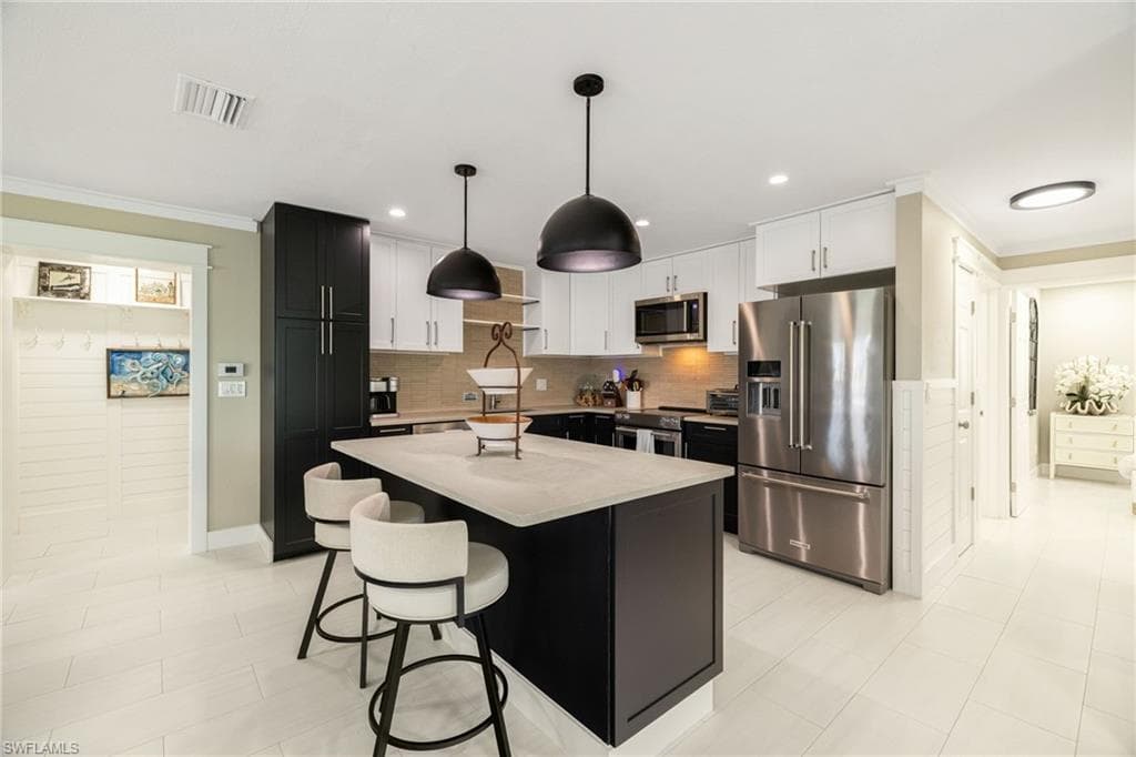 2574 Bayshore DR-14