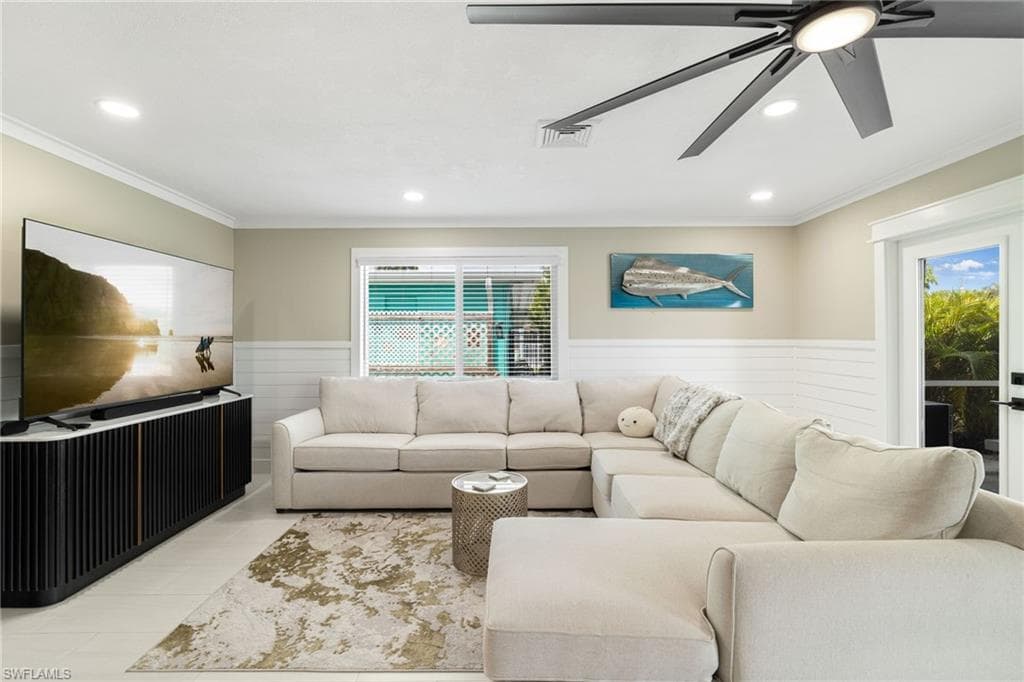 2574 Bayshore DR-19