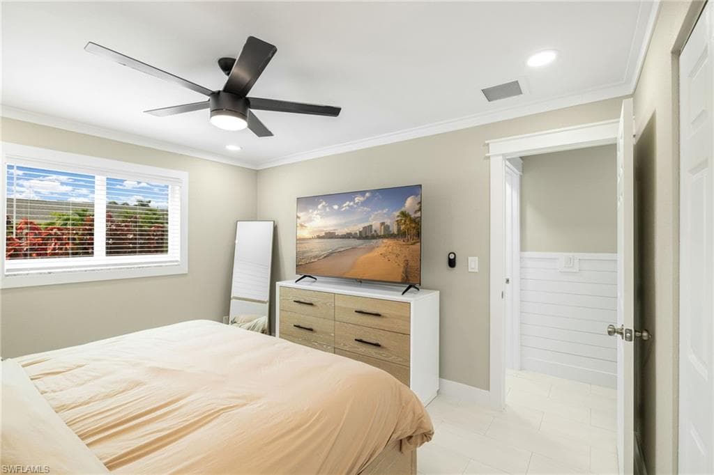 2574 Bayshore DR-25