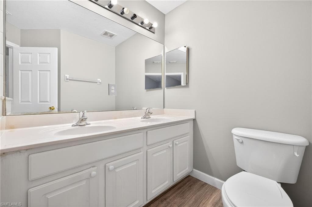 8289 Pacific Beach DR-14