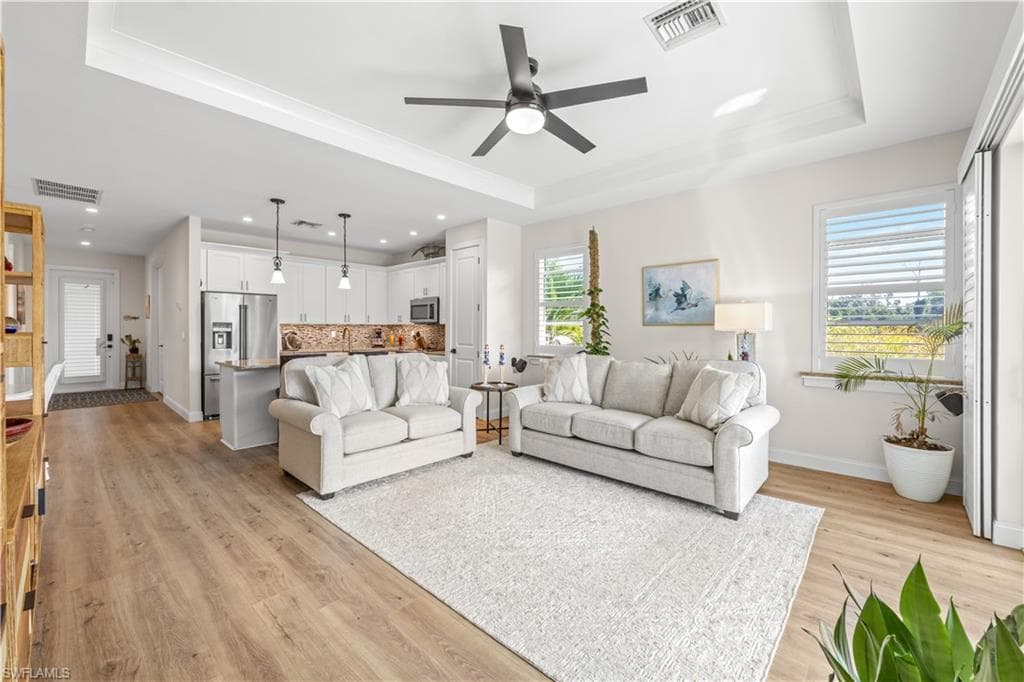 13491 Causeway Palms CV-10