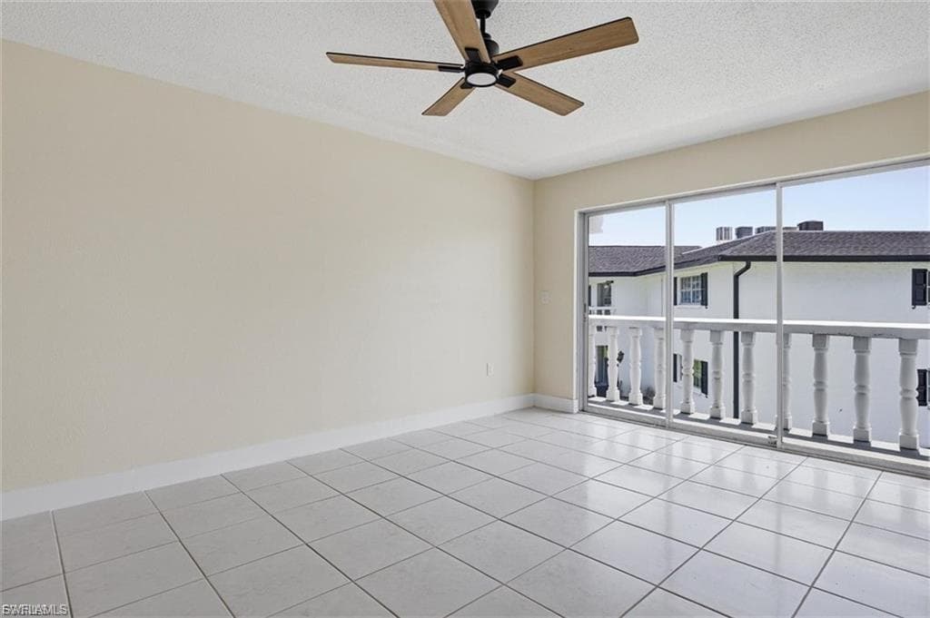 3704 Broadway 205-6