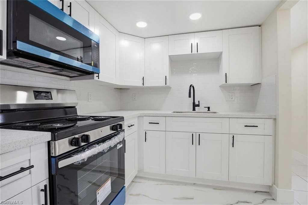 3704 Broadway 205-1