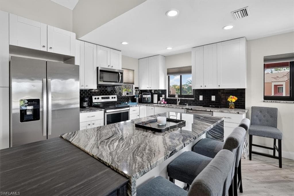 7150 Golden Eagle CT 221-10