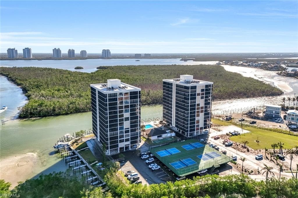 26235 Hickory BLVD 2C-33