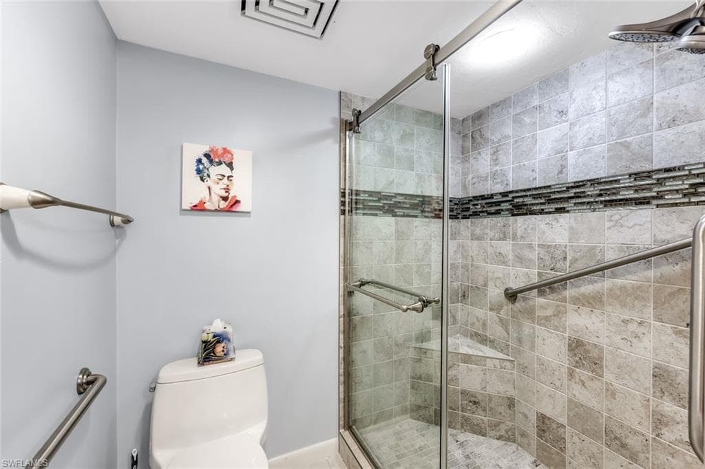26235 Hickory BLVD 2C-18