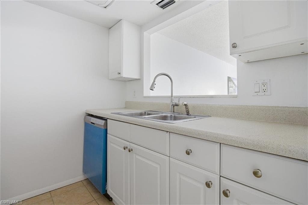 3704 Broadway 310-3