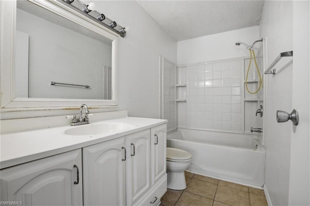 3704 Broadway 310-10