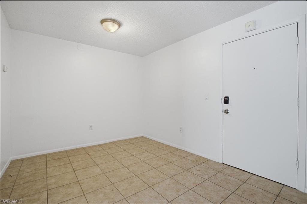 3704 Broadway 310-8