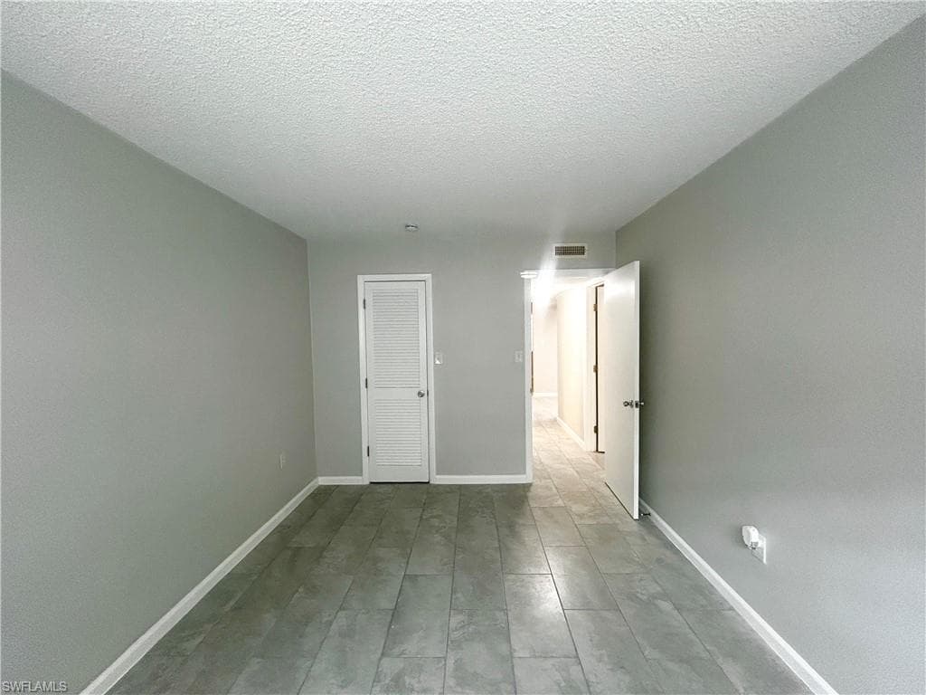 4906 Victoria DR 103-13