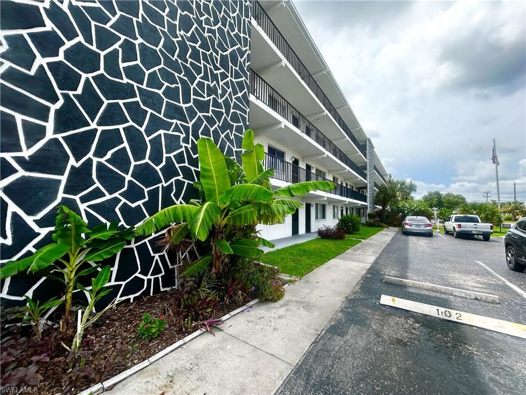 4906 Victoria DR 103-22