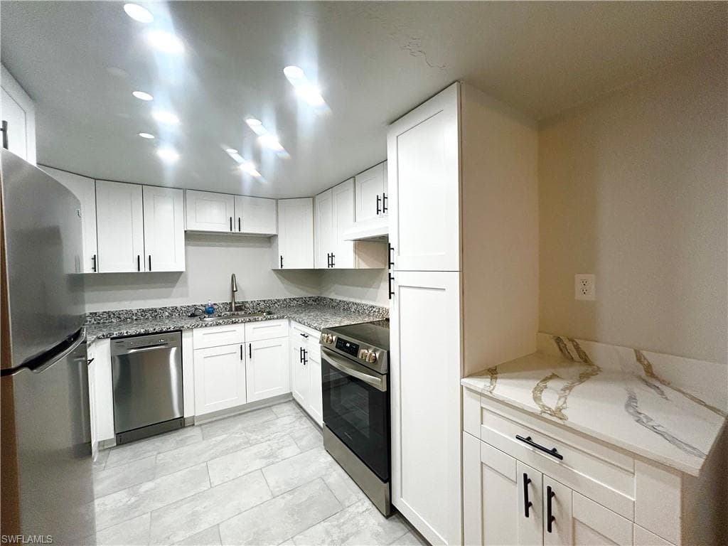 4906 Victoria DR 103-3