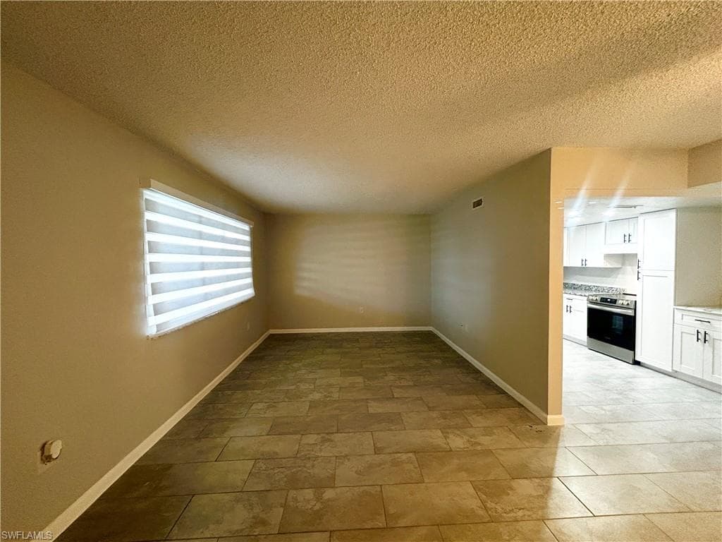 4906 Victoria DR 103-5