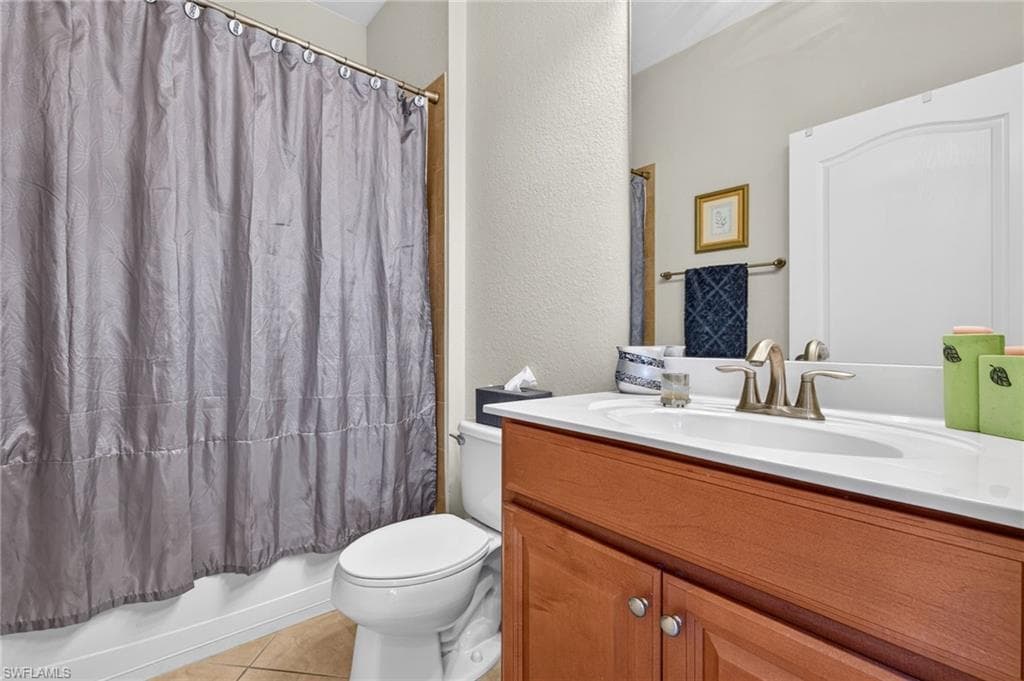 2764 Via Piazza LOOP-22