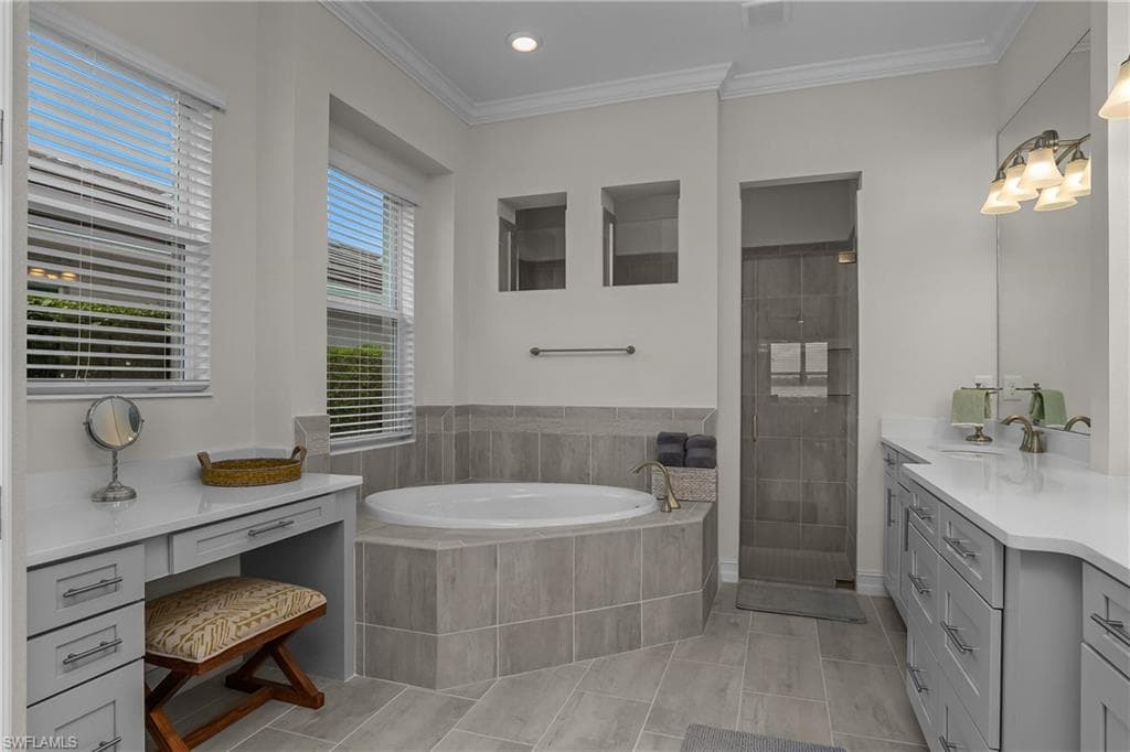 14870 Blue Bay CIR-25