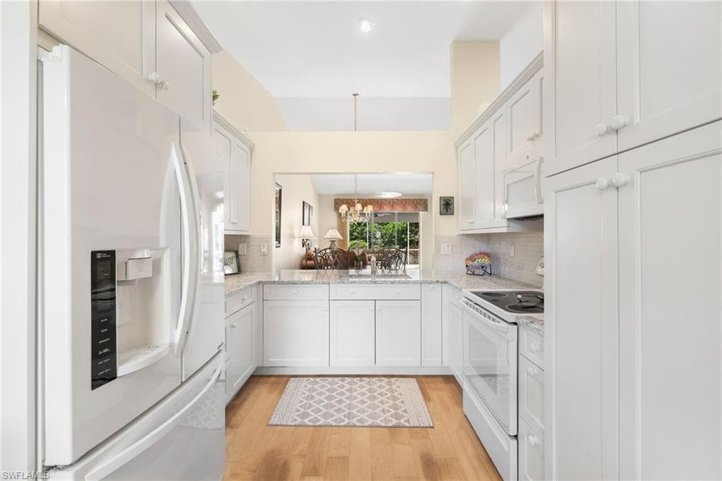 8009 San Vista CIR-5
