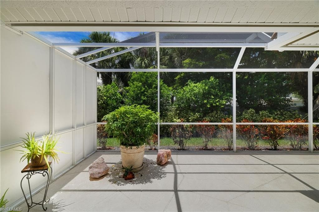 8009 San Vista CIR-33