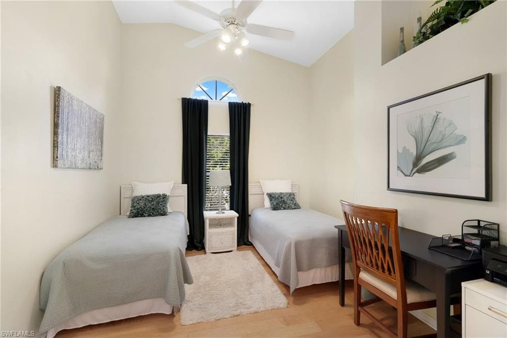 8009 San Vista CIR-29