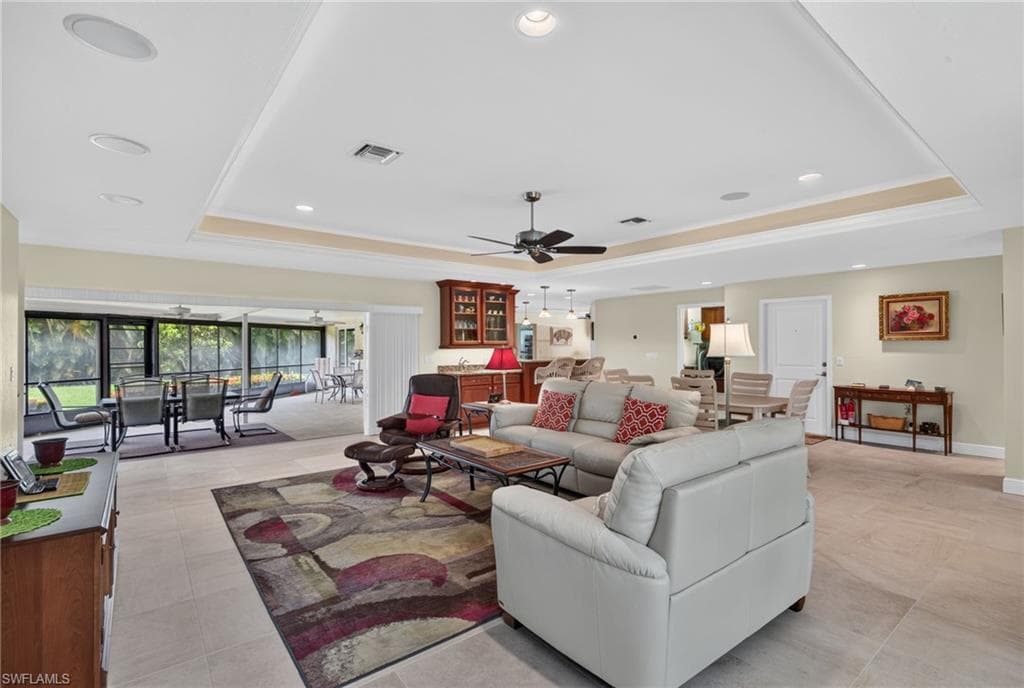 4478 Windjammer LN-1