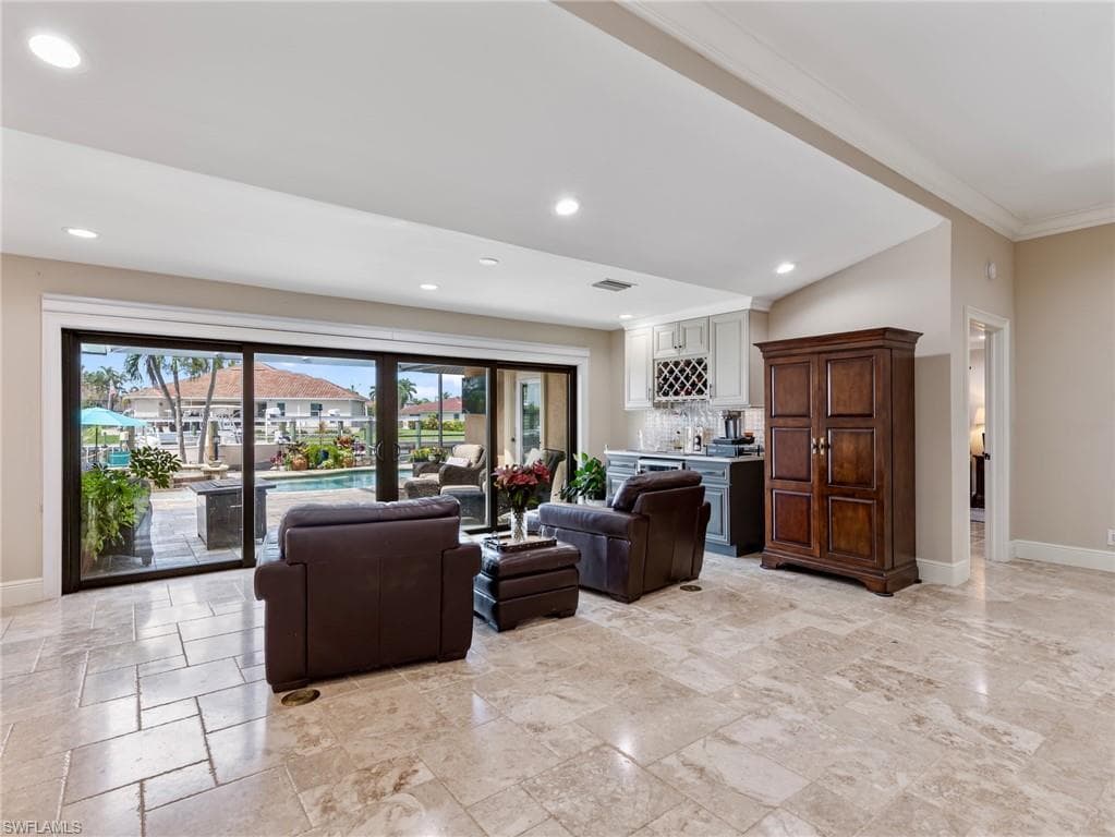 14641 Fair Haven RD-10